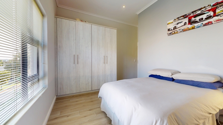 3 Bedroom Property for Sale in Berg En Dal Western Cape